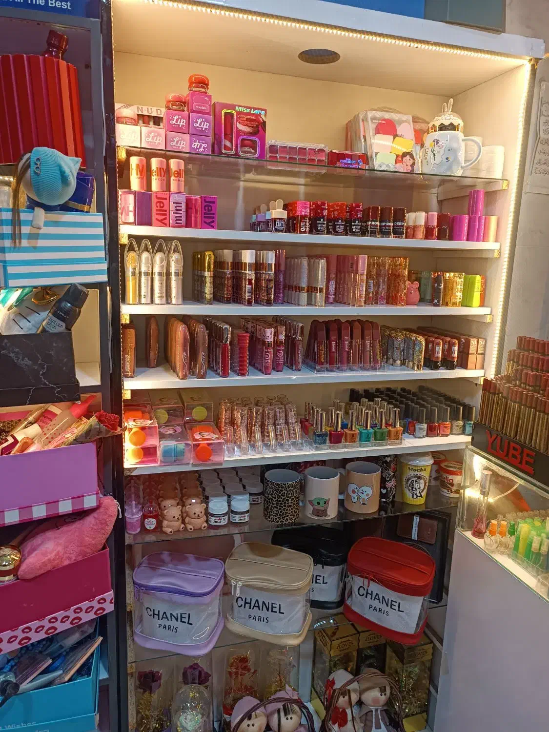 دکور وپیشخوان|فروشگاه و مغازه|قم, زاویه|دیوار