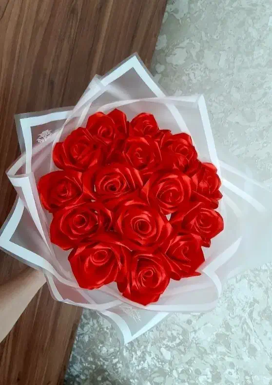 گل روبانی|گل مصنوعی|میانه, |دیوار