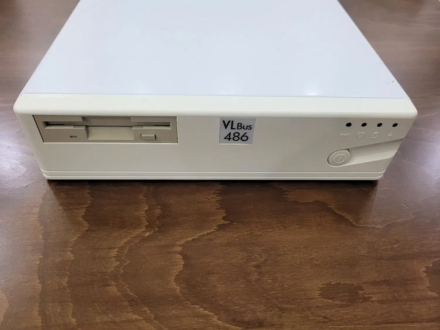 کامپیوتر قدیمی کلکسیونی NEC|کلکسیون اشیاء عتیقه|تهران, اکباتان|دیوار