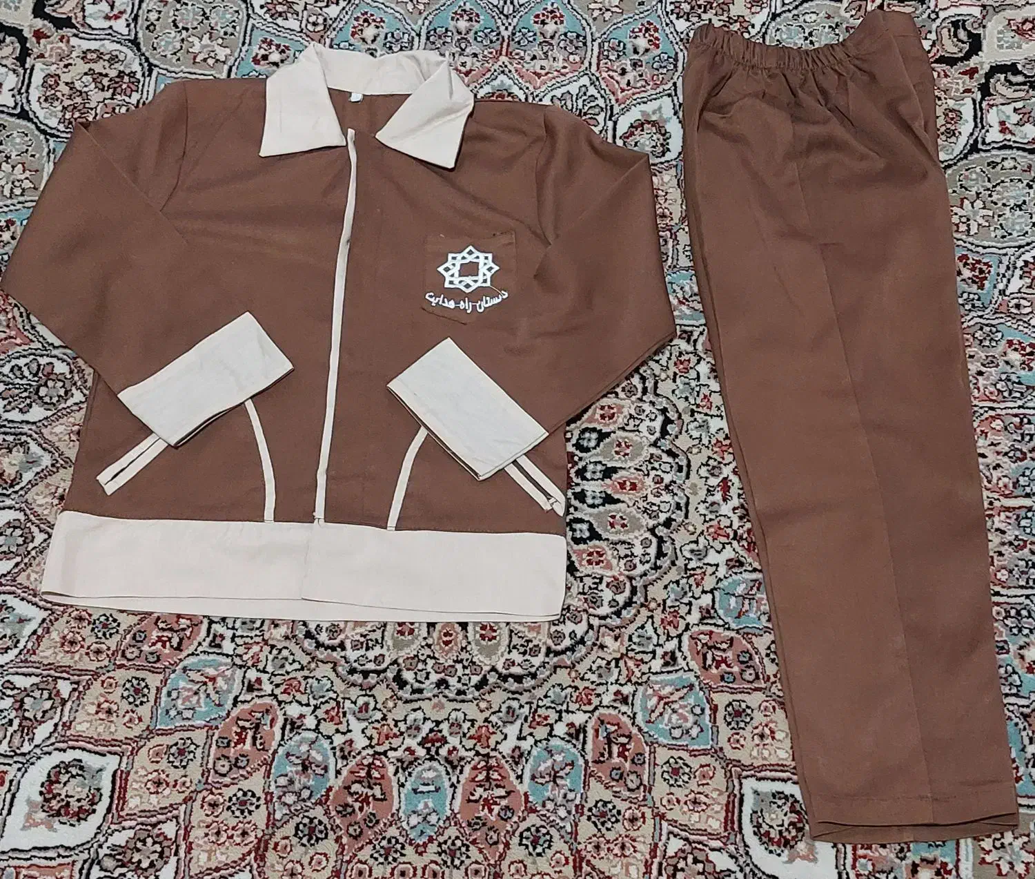 لباس فرم مدرسه|لباس|زاهدان, |دیوار