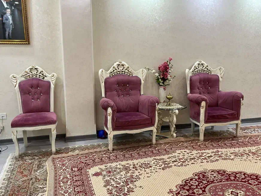 مبلمان ۹ نفره چوبی|مبلمان خانگی و میز عسلی|تهران, سازمان آب|دیوار