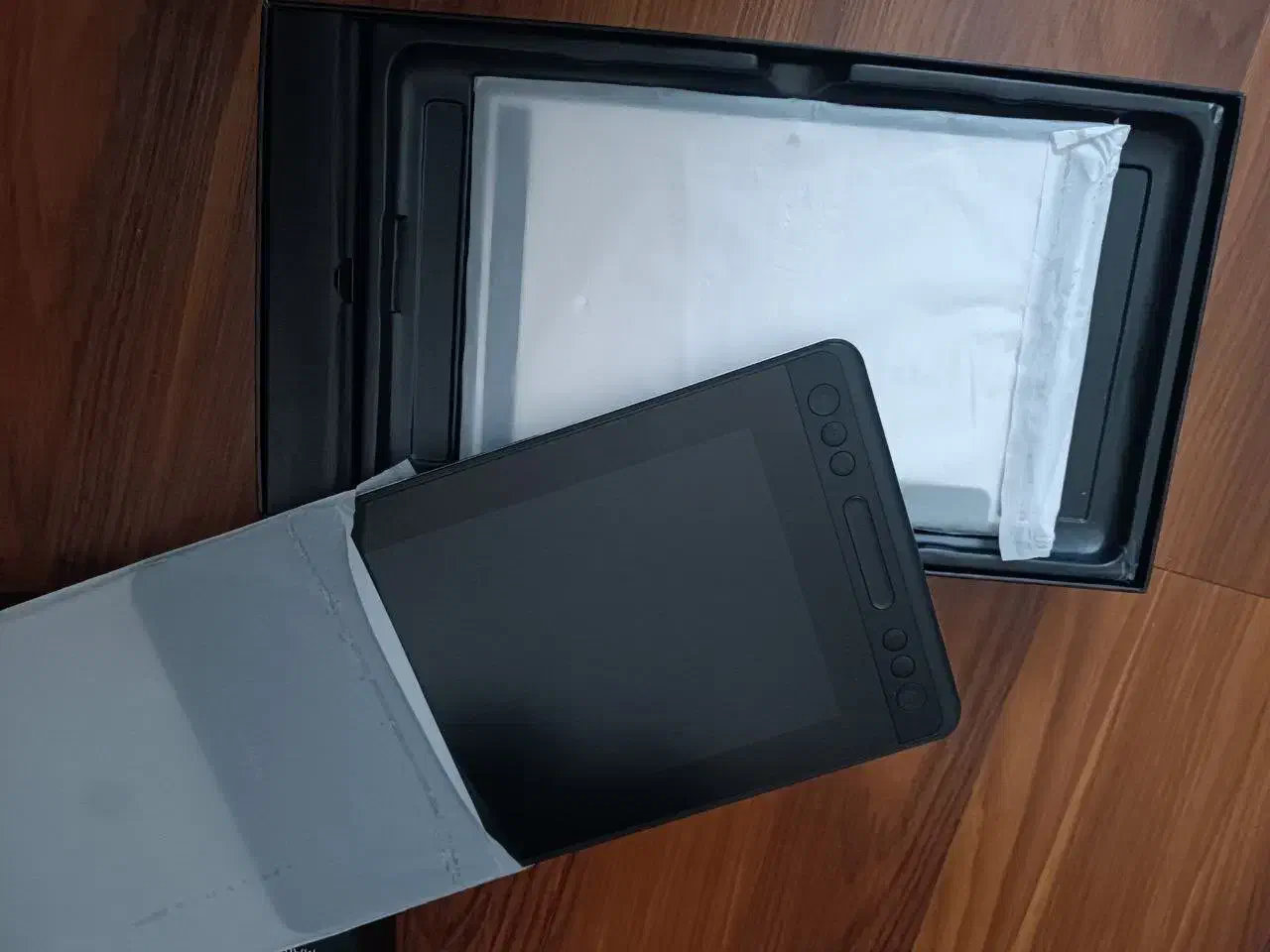 تبلت هوئیون مدل kamvas pro 12 به همراه قلم نوری|تبلت|مشهد, آزادشهر|دیوار