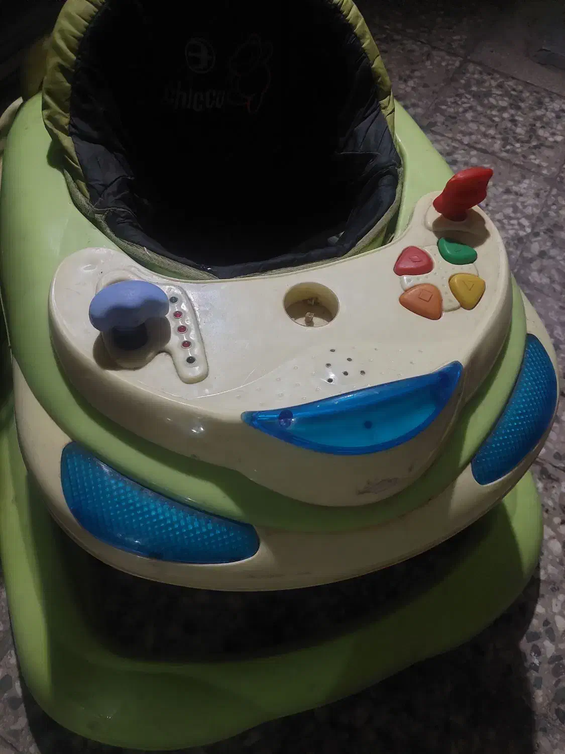 روروک سالم موزیکال|کالسکه و لوازم جانبی|قم, نیروگاه|دیوار