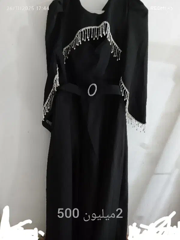 لباس مجلسی|لباس|قنوات, |دیوار