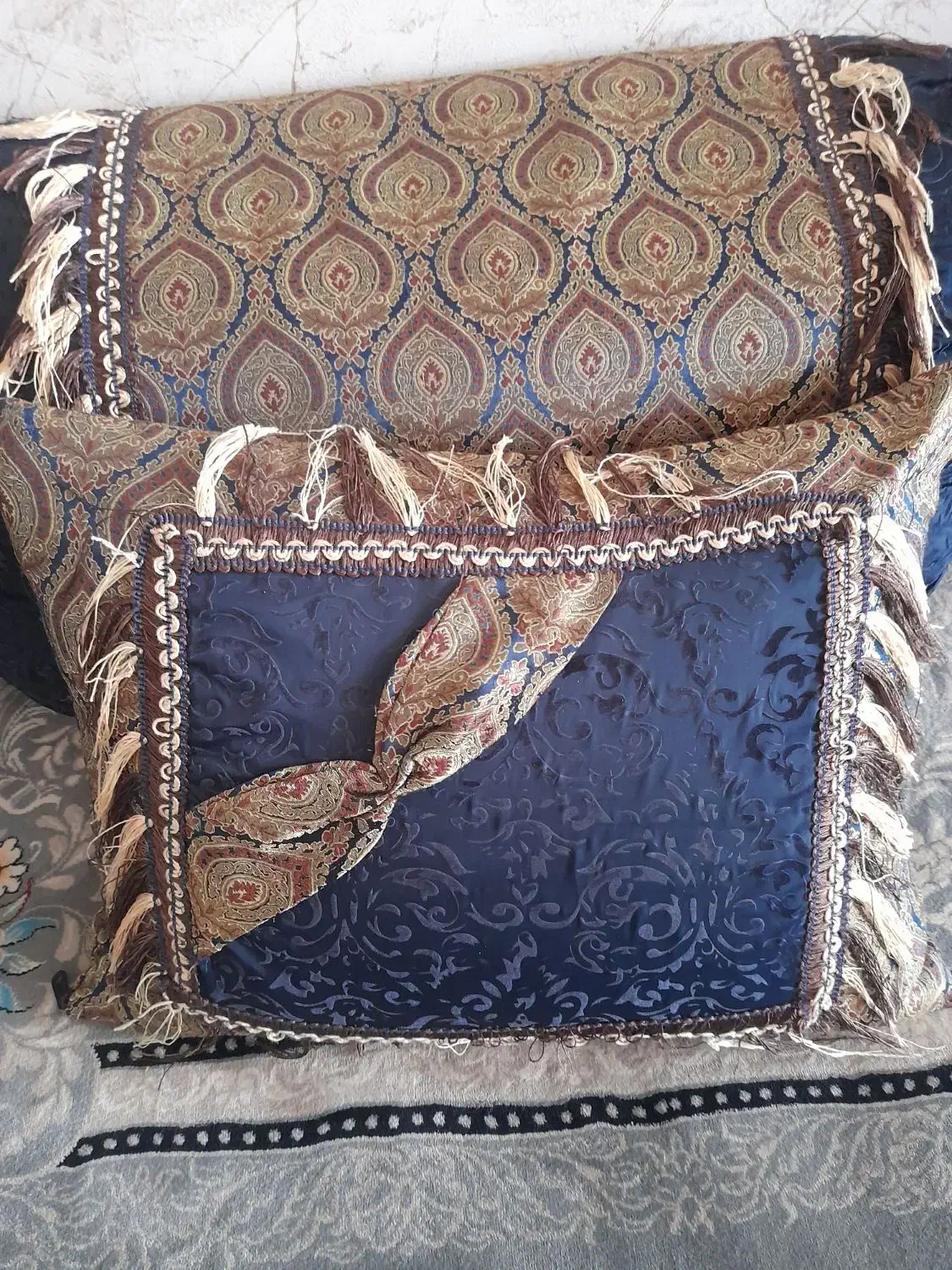 بالش سنتی|رختخواب، بالش، پتو|شهرضا, |دیوار