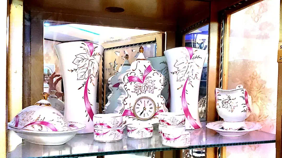 سرویس چینی دست ساز|ظروف سرو و پذیرایی|فولادشهر, C5|دیوار