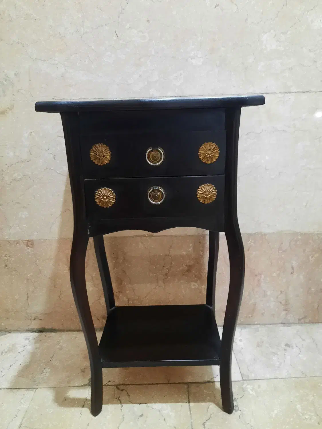 میز تلفن|میز تلفن|ری, سیزده آبان|دیوار