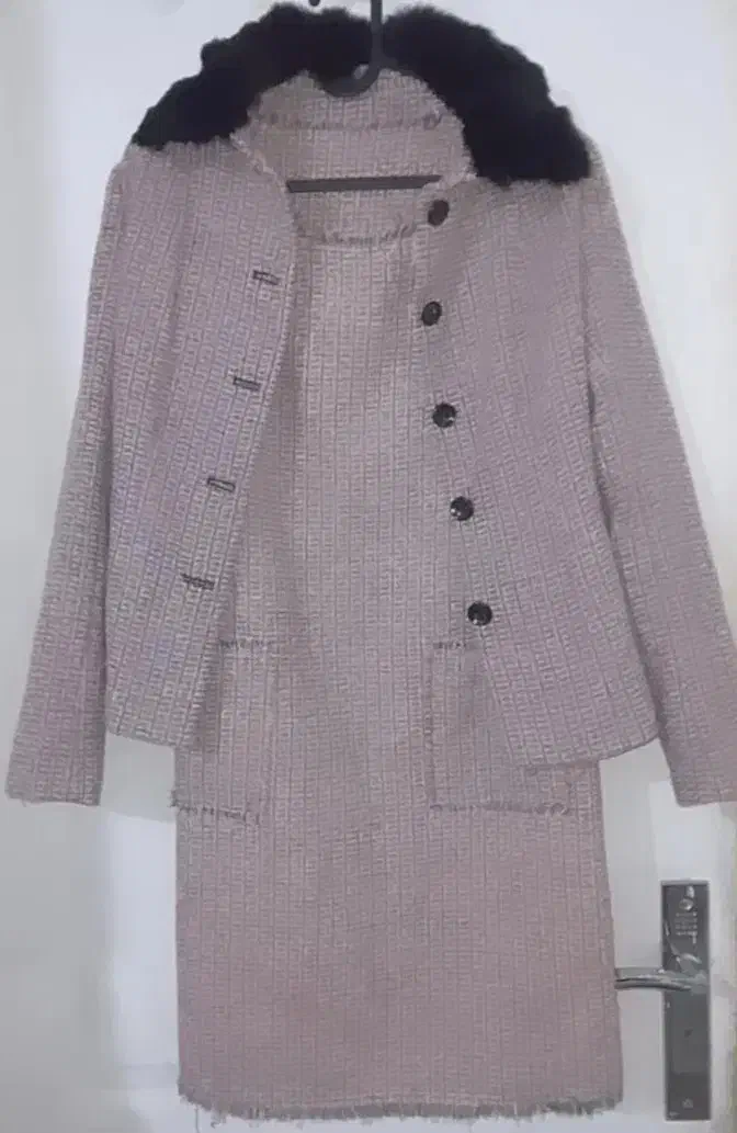 چنددست لباس پاییز و زمستان با قیمتهای مناسب|لباس|کرج, آق تپه|دیوار