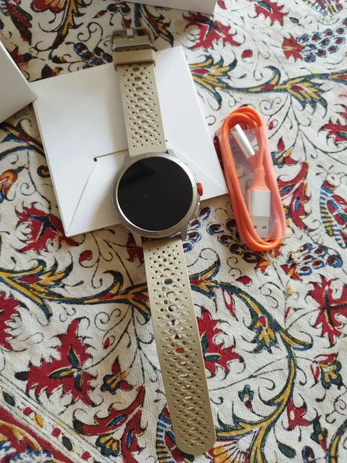 ساعت هوشمند|ساعت|یاسوج, |دیوار