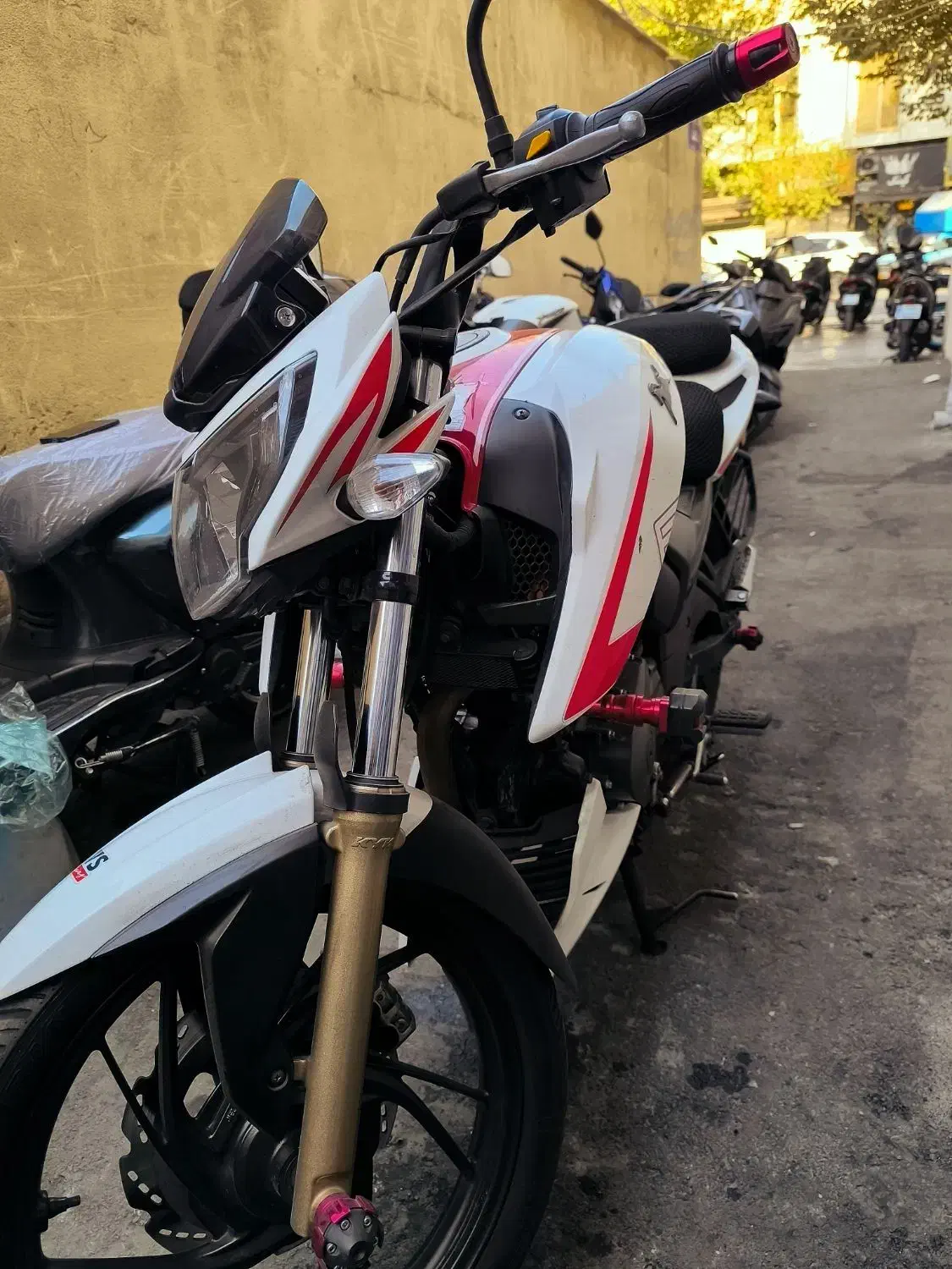 آپاچی 200 نیوفیس مدل 1398 عروسک|موتورسیکلت|تهران, گمرک|دیوار