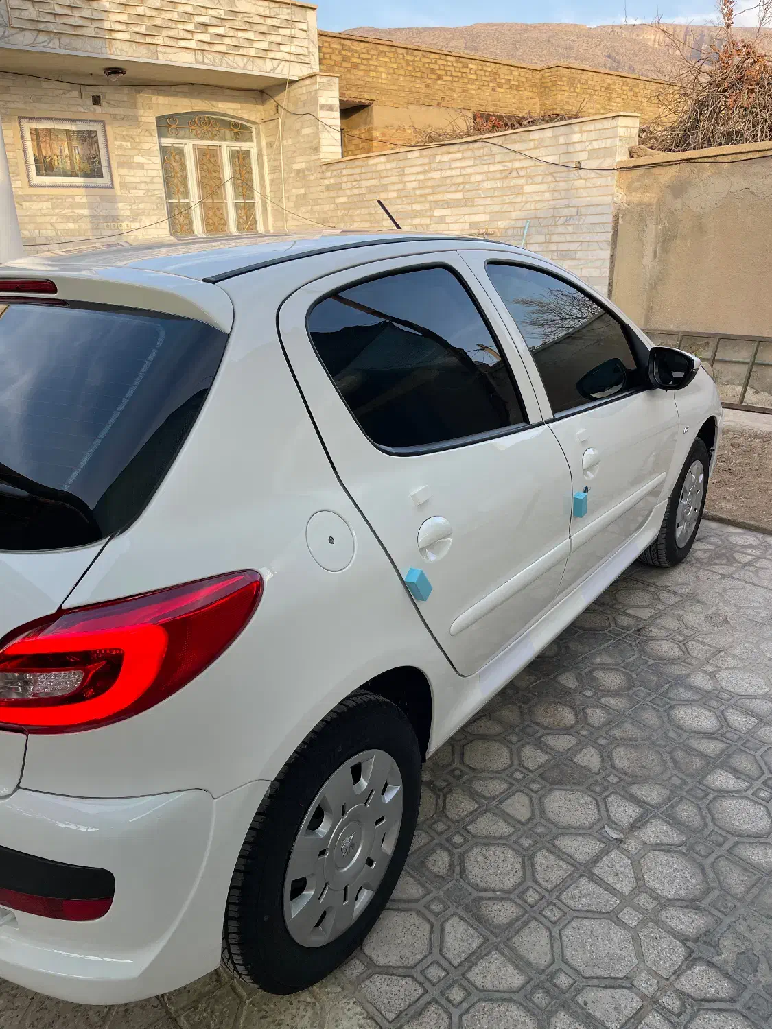 پژو ۲۰۷ سقف فلز TU5پلاس|خودرو سواری و وانت|شیراز, شهرک بزین|دیوار