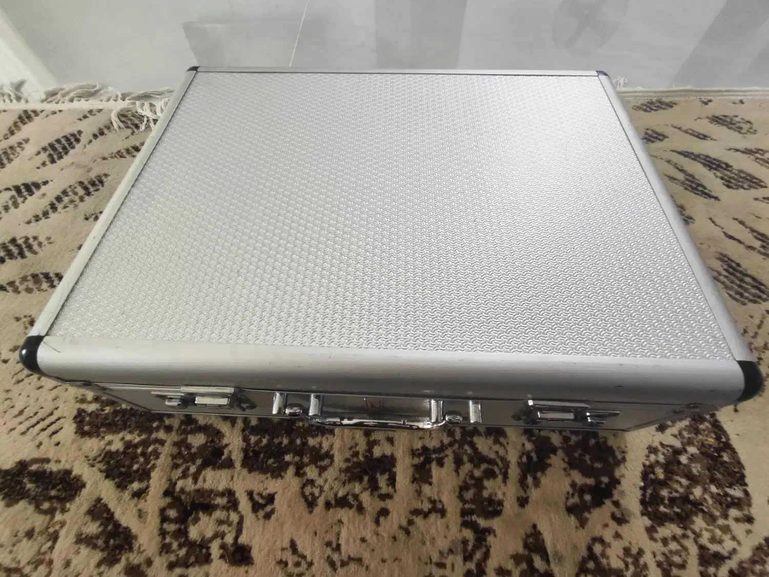 کیف الومینیومی رمز دار|کیف، کفش، کمربند|آمل, |دیوار