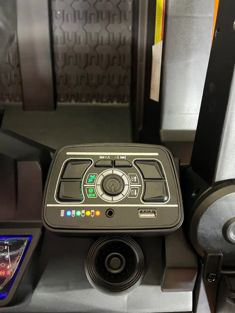 ماشین شارژی DACiA|اسباببازی|قم, وادی السلام|دیوار