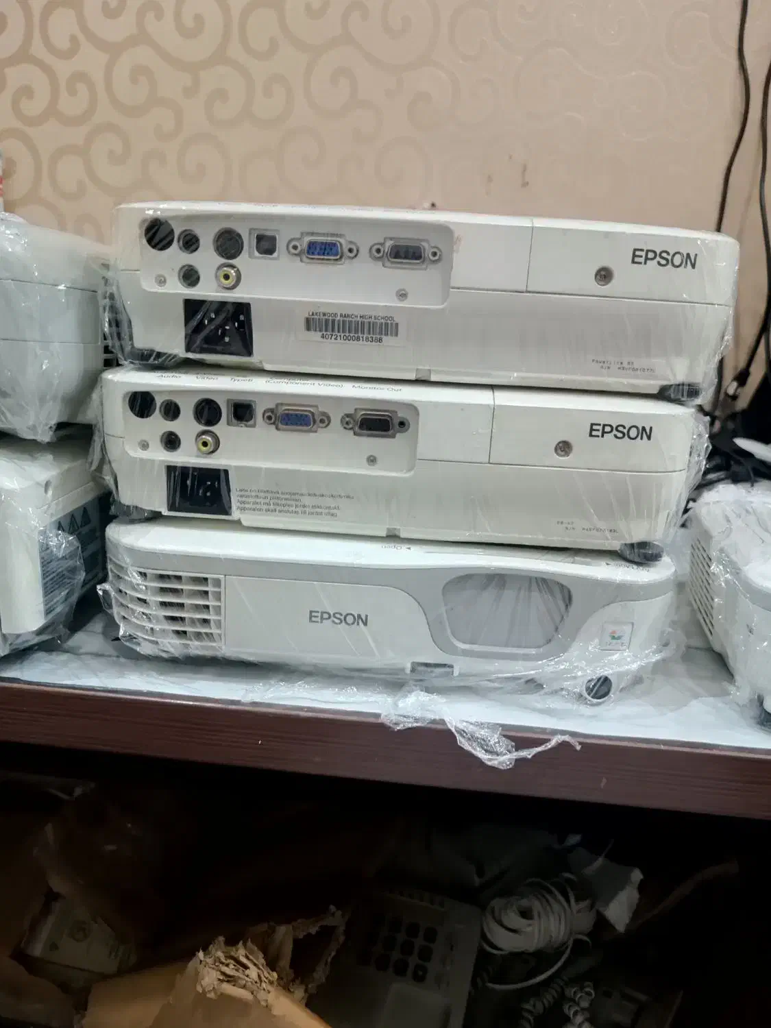 فروش فوری ویدئو پروژکتور استوک اروپایی|تلویزیون و پروژکتور|تهران, کاج|دیوار