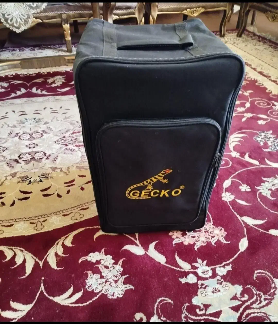 کاخن مارک جکو|درام و پرکاشن|فولادشهر, B4|دیوار