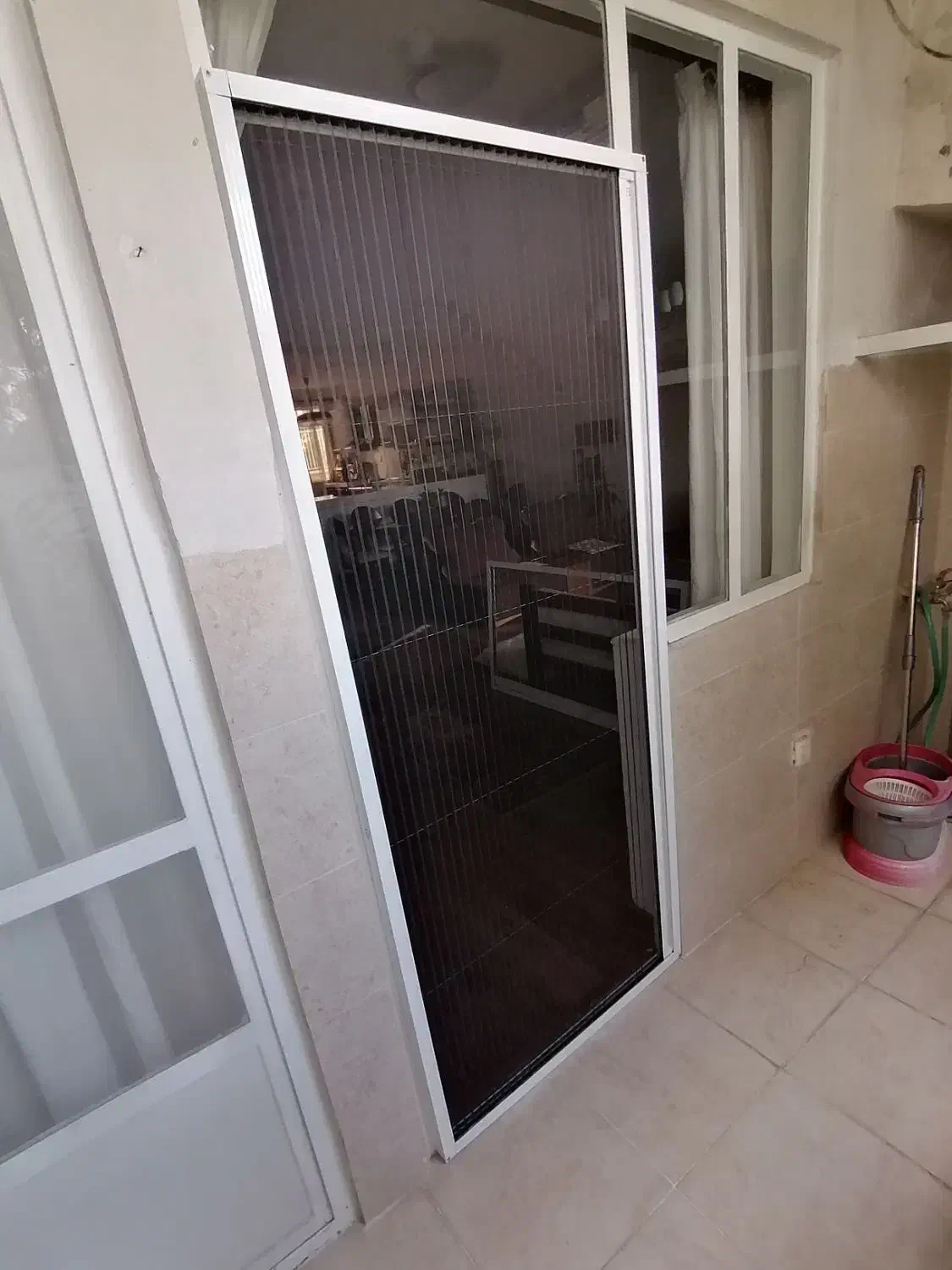 ساخت درب و پنجره دوجداره. شیشه بالکنی و توری پلیسه|خدمات پیشه و مهارت|شیراز, کیان آباد|دیوار