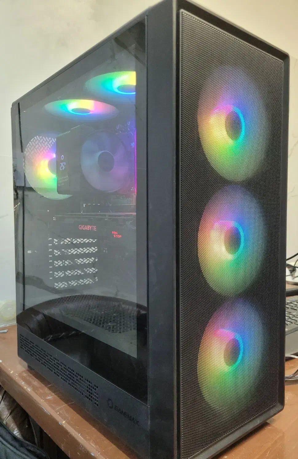 کیس گیمینگ و رندرینگ|رایانه رومیزی|گناباد, |دیوار