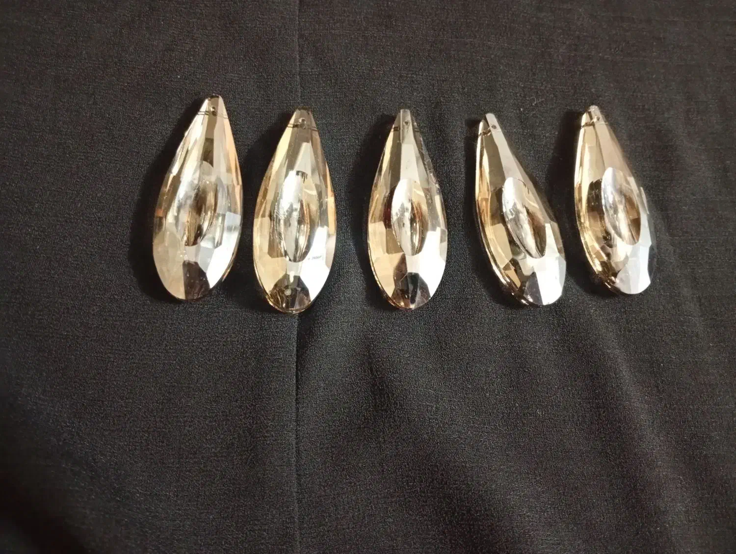 کریستال|لوستر و چراغ آویز|قم, قلعه کامکار|دیوار