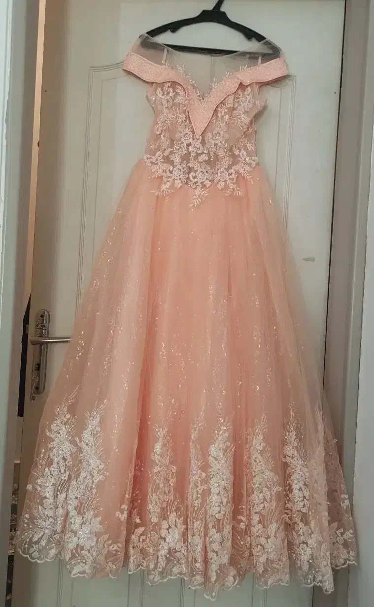 لباس مجلسی پفی|لباس|تاکستان, |دیوار