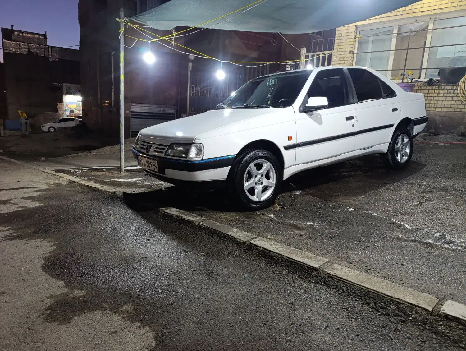 پژو 405 88|خودرو سواری و وانت|خرمآباد, |دیوار