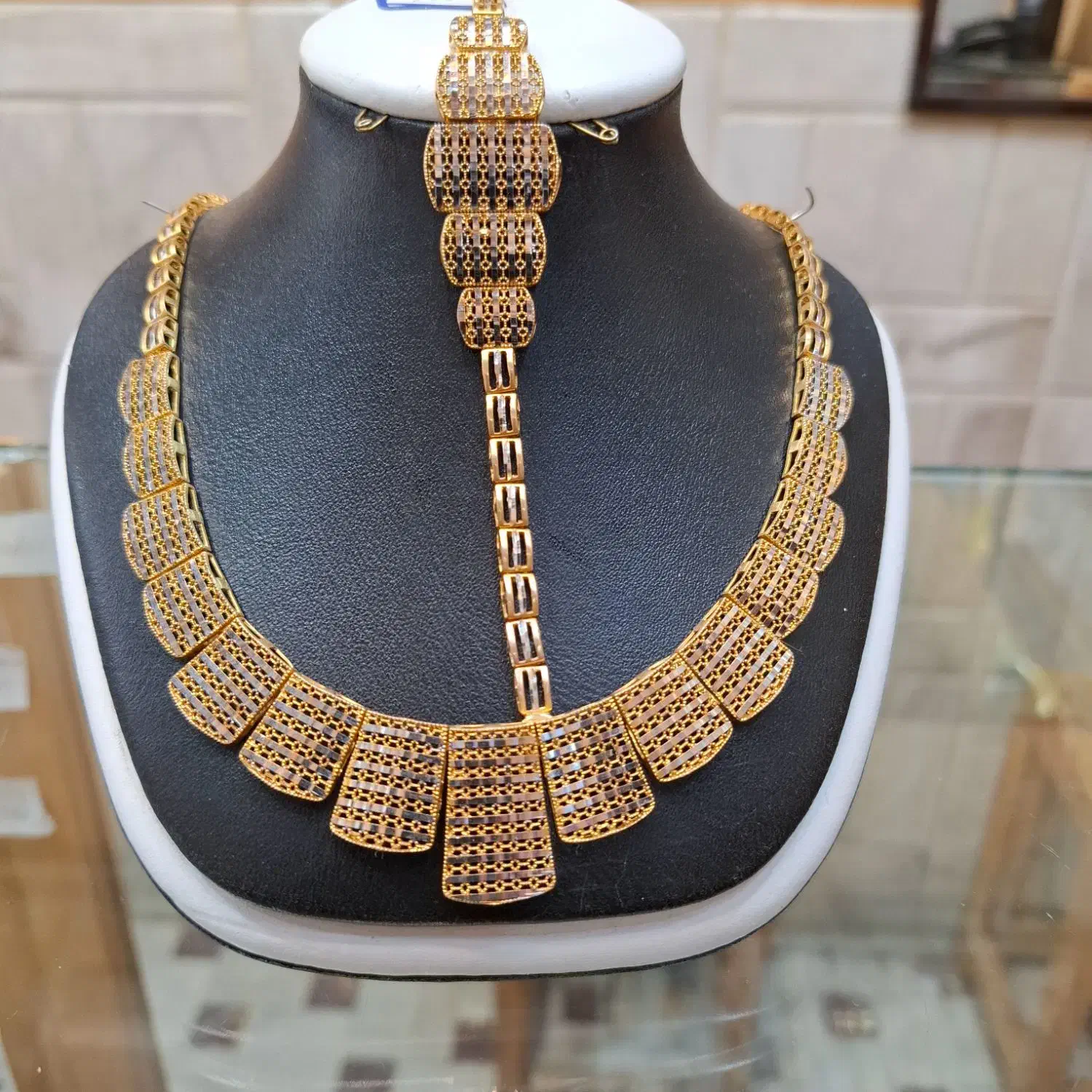 سرویس طلا بدون اجرت و مالیات|جواهرات|زنجان, |دیوار