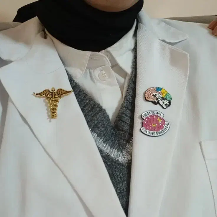 اکسسوری کادر درمان محصولات فانتزی و کاربردی|بدلیجات|شهریار, شهریار|دیوار