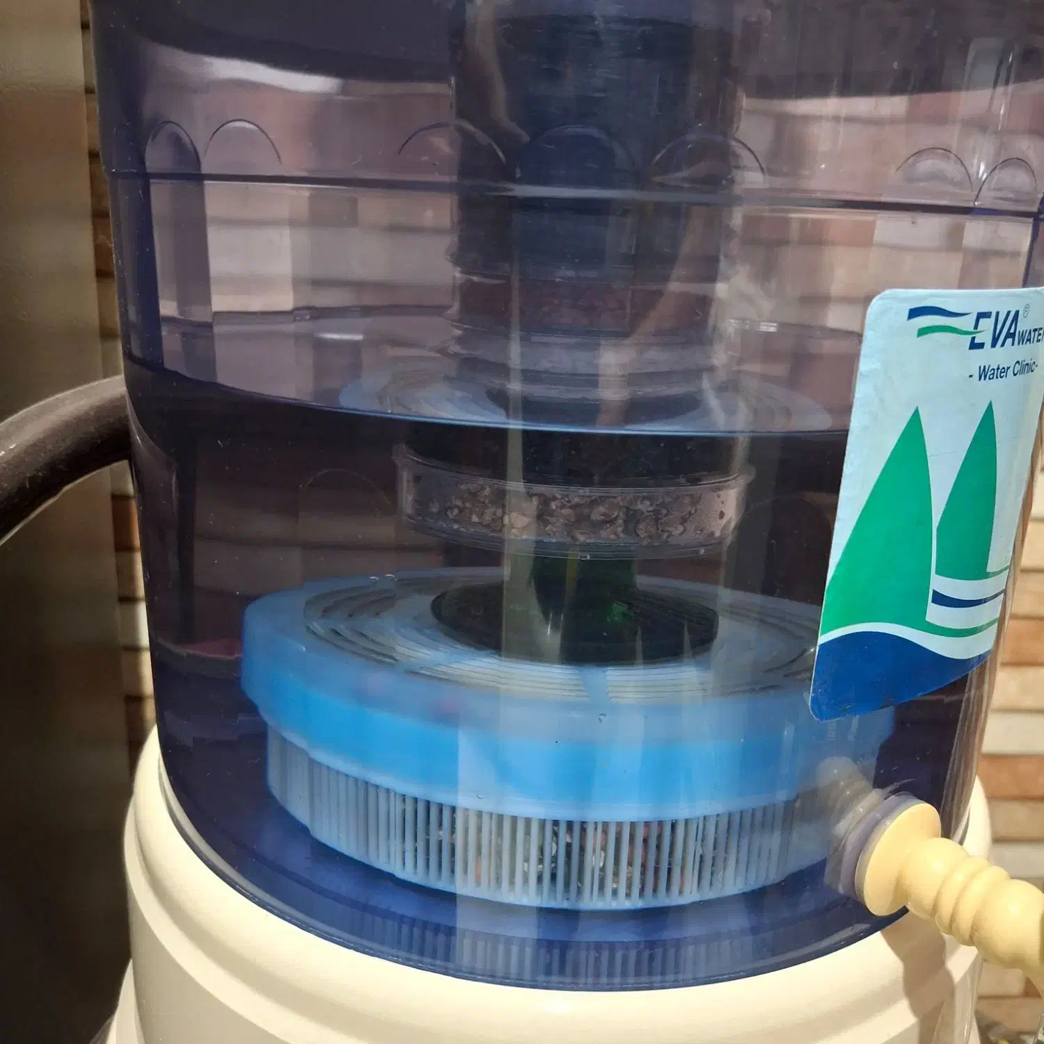 تصویه آب ایوا ساخت کره با سنگ سبز|آبسردکن و تصفیه آب|رشت, پل تالشان|دیوار