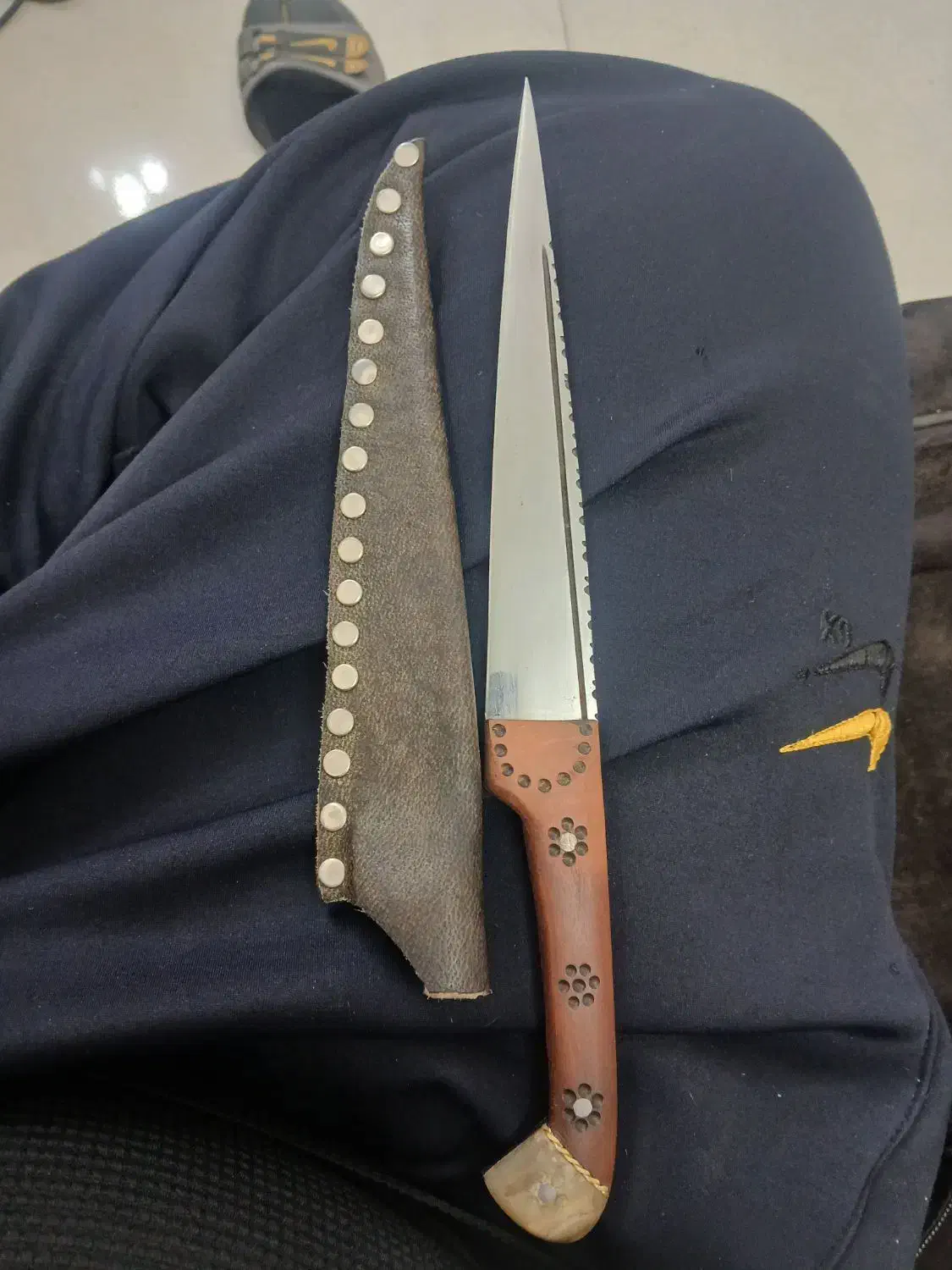 چاقو کلکسیونی|کلکسیون اشیاء عتیقه|پیشوا, |دیوار