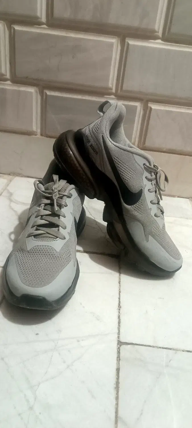 کتونی کفش|کیف، کفش، کمربند|سمنان, |دیوار