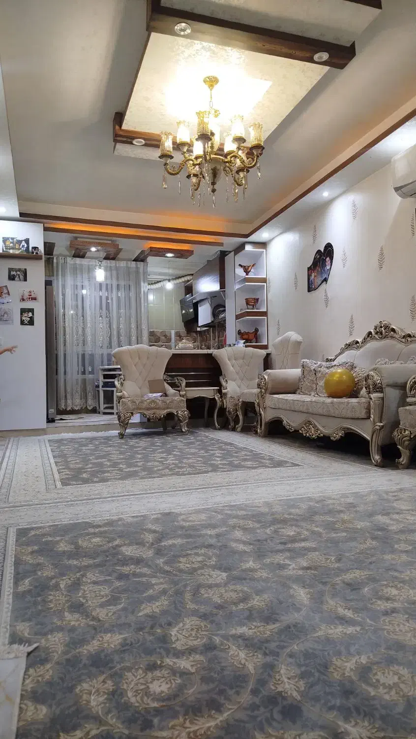 81 متری بسیار شیک مدیران|فروش آپارتمان|قزوین, |دیوار