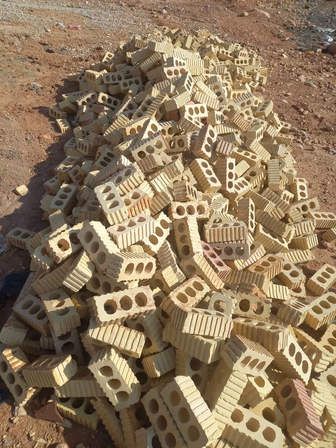 آجر برایه فروش آجر سه گل|مصالح و تجهیزات ساختمان|دهدشت, |دیوار