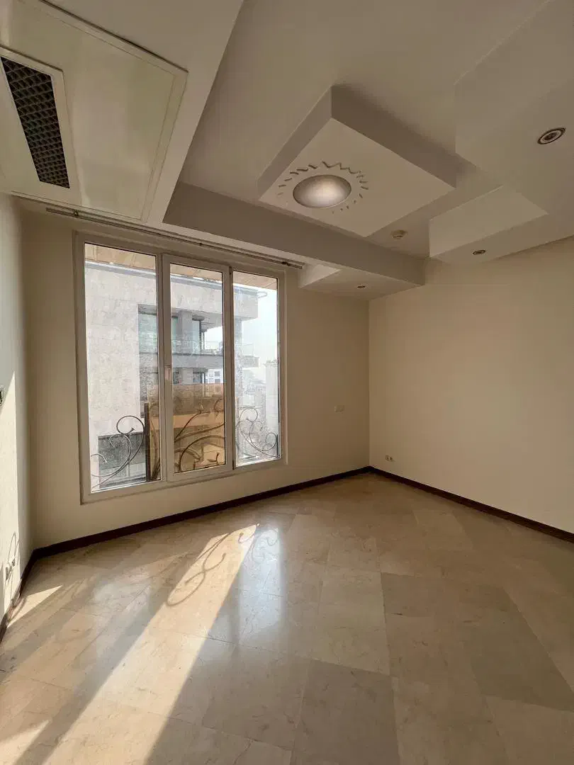 زعفرانیه / ۲۰۰ متر / ویو دره