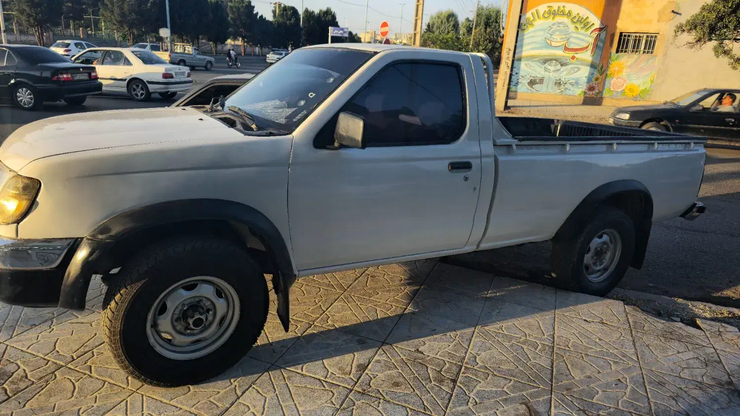 نیسان پیکاپ|خودرو سواری و وانت|شیراز, شاهچراغ|دیوار