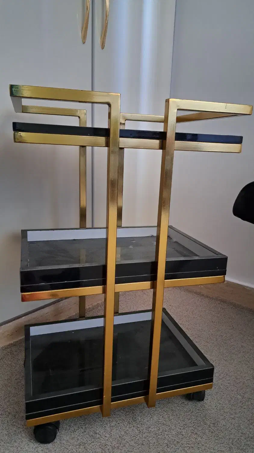 تخت آرایشگاهی موجدار|آرایشگاه و سالنهای زیبایی|امیدیه, |دیوار