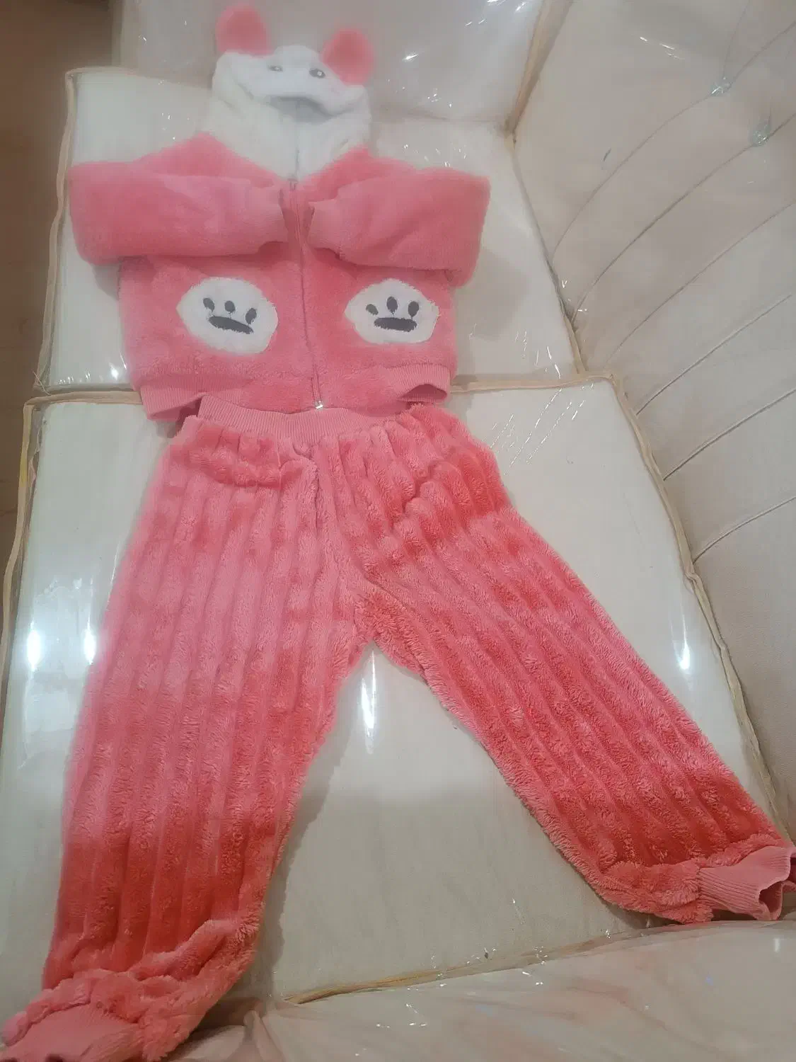 سویشرت شلوار سرهمی مخمل اندازه دو تا دونیم سال|کفش و لباس بچه|الشتر, |دیوار