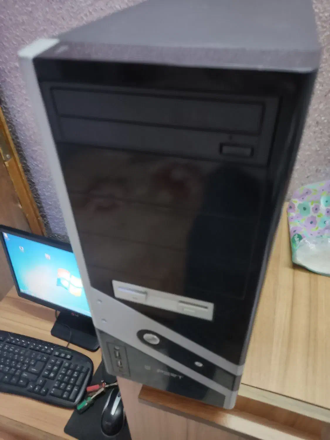 کیس ddr3 رم ۴ + مانیتور led 19 lg|رایانه رومیزی|مشکیندشت, |دیوار