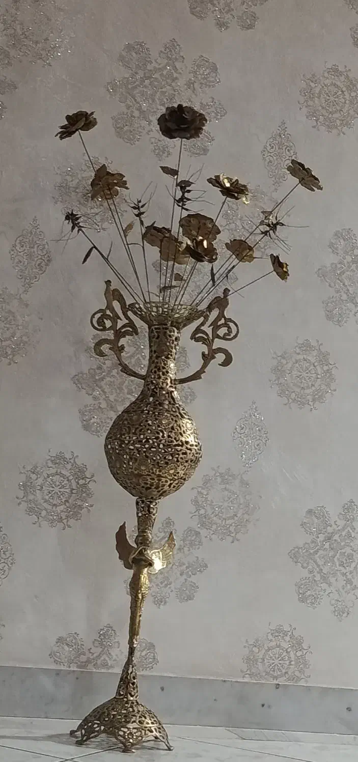 گلدان برنز|گل مصنوعی|اراک, |دیوار