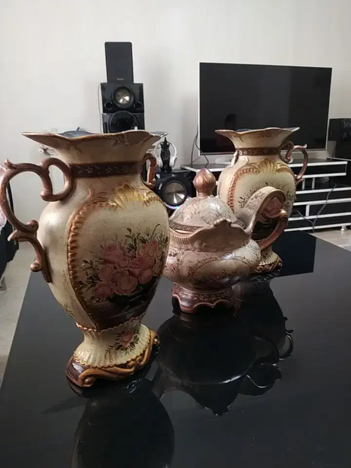 گلدان و کشکول زیرخاکی|کلکسیون اشیاء عتیقه|تهران, علم و صنعت|دیوار