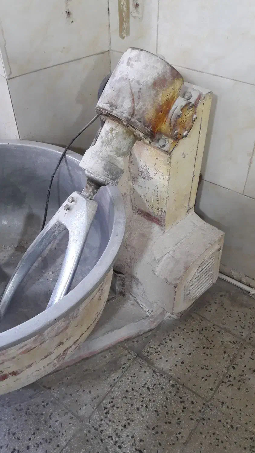 خمیر گیر ۸۰کیلویی دیگ سالم دینام الگو بدون سوراخی|فروشگاه و مغازه|شازند, |دیوار