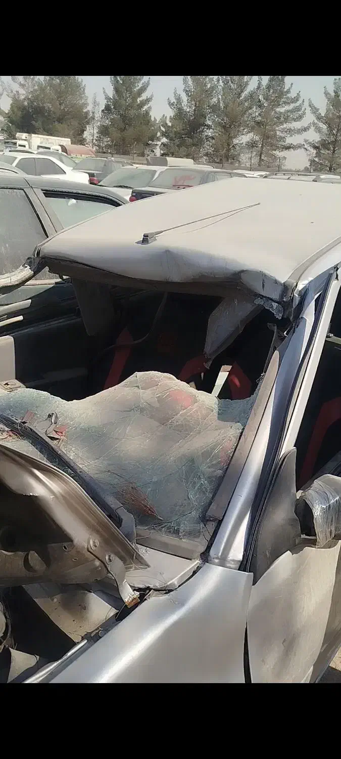 ماشین تصادفی پراید نقرهای مدل 90|خودرو سواری و وانت|اصفهان, ورزشگاه نقش جهان|دیوار