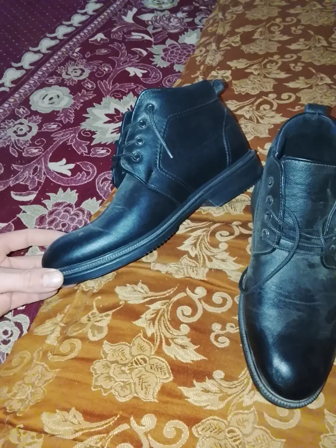 کفش نیم بوت مردانه و طوطی|کیف، کفش، کمربند|باخزر, |دیوار