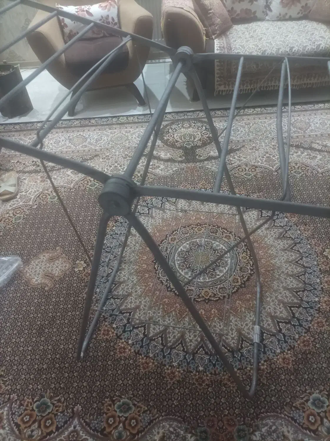 رخت اویز|بندرخت و رخت‌آویز|شیراز, پشم شیشه|دیوار