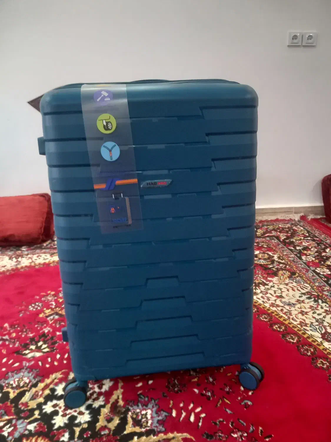 چمدان|کیف، کفش، کمربند|اهواز, شریعتی جنوبی|دیوار