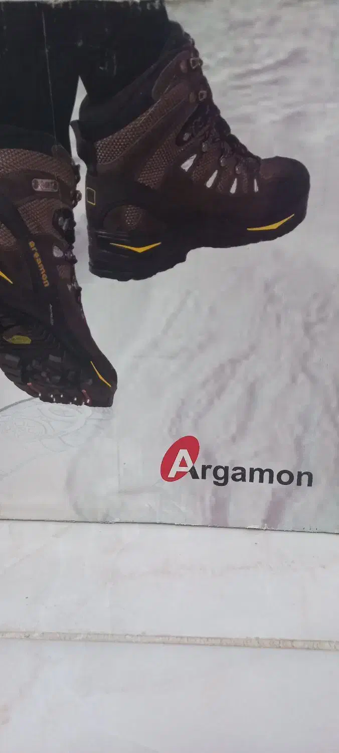 کفش کوهنوردی|کیف، کفش، کمربند|پاکدشت, پاکدشت (مامازند)|دیوار