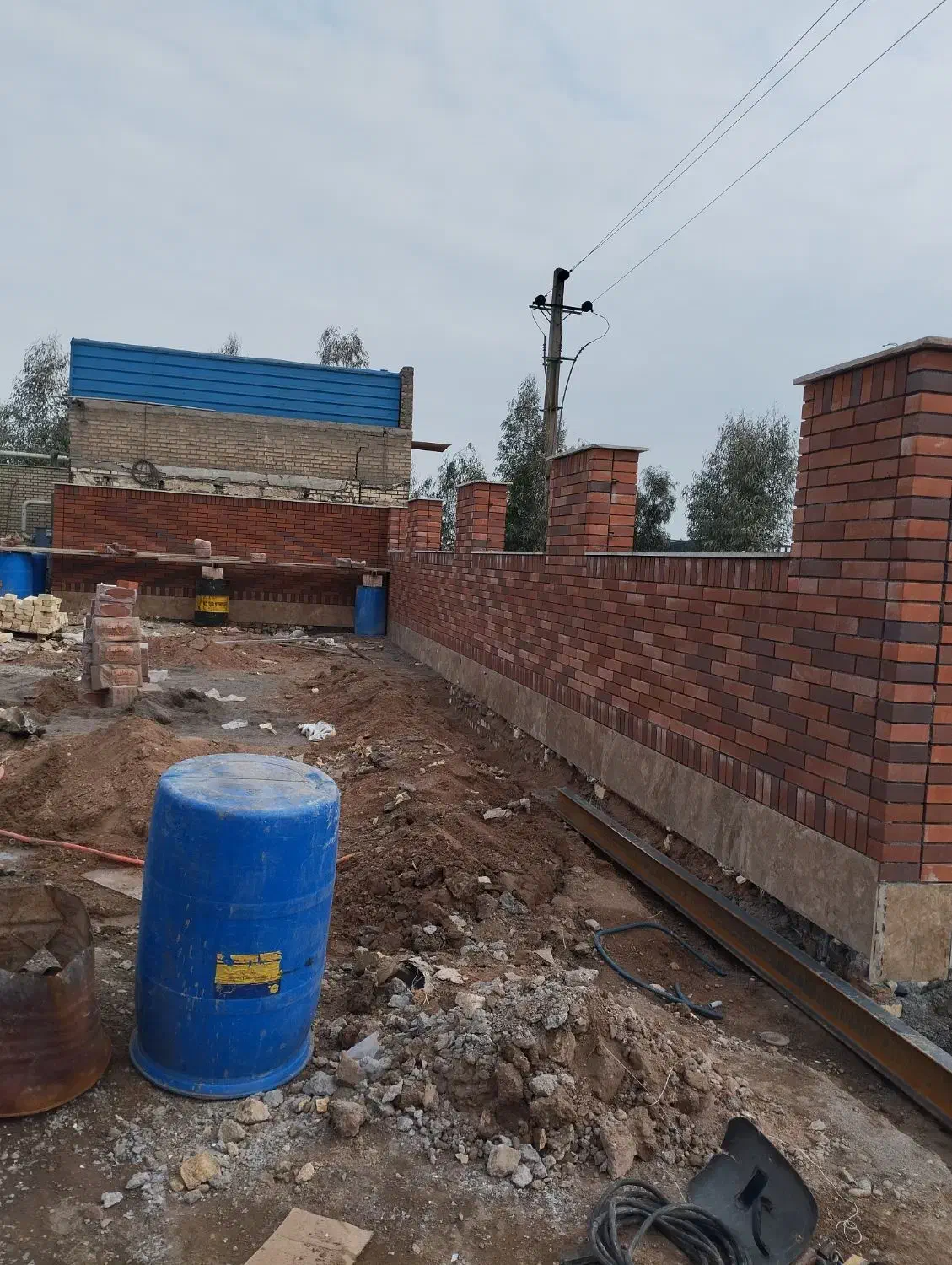 اجرای نمای سنگ و آجر با طرح های مختلف|خدمات پیشه و مهارت|قم, دروازه ری|دیوار