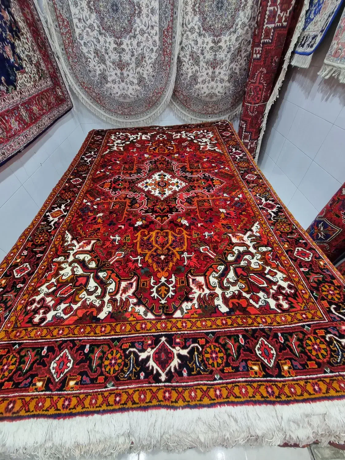 کناری زردی حاشیه|فرش|مراغه, |دیوار