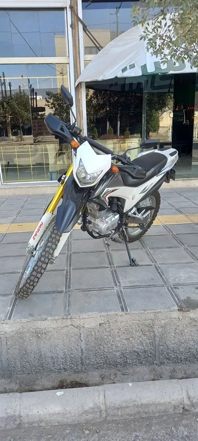 معاوضه با آیفون|موتورسیکلت|تربت‌حیدریه, قائم|دیوار