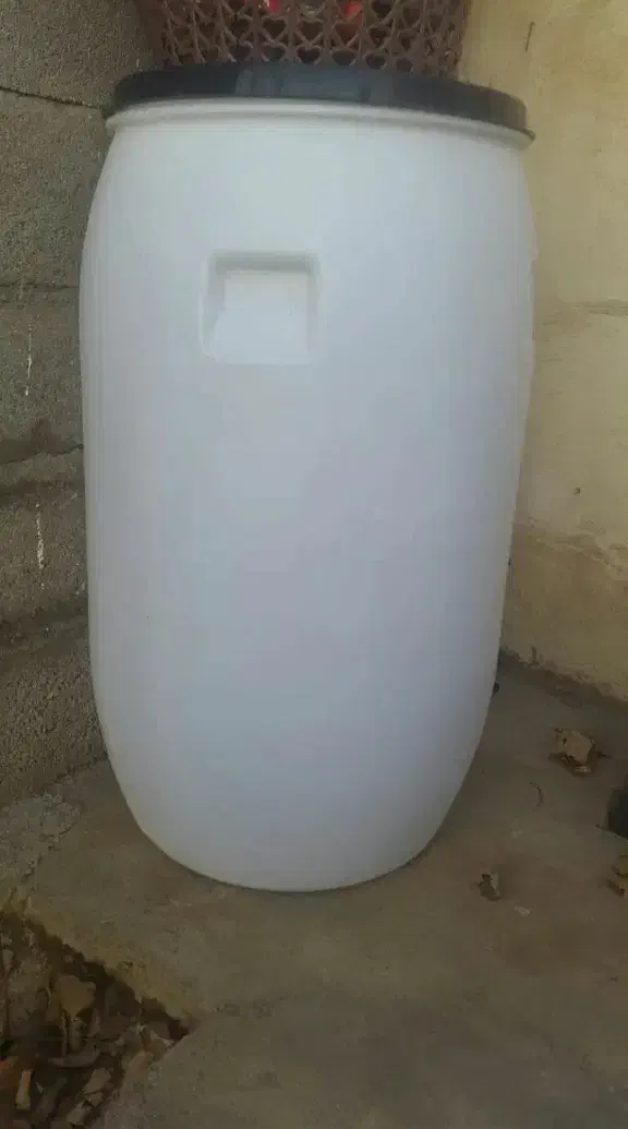 دبه ۱۴۰ لیتری|لوازم نظافت|میاندوآب, |دیوار