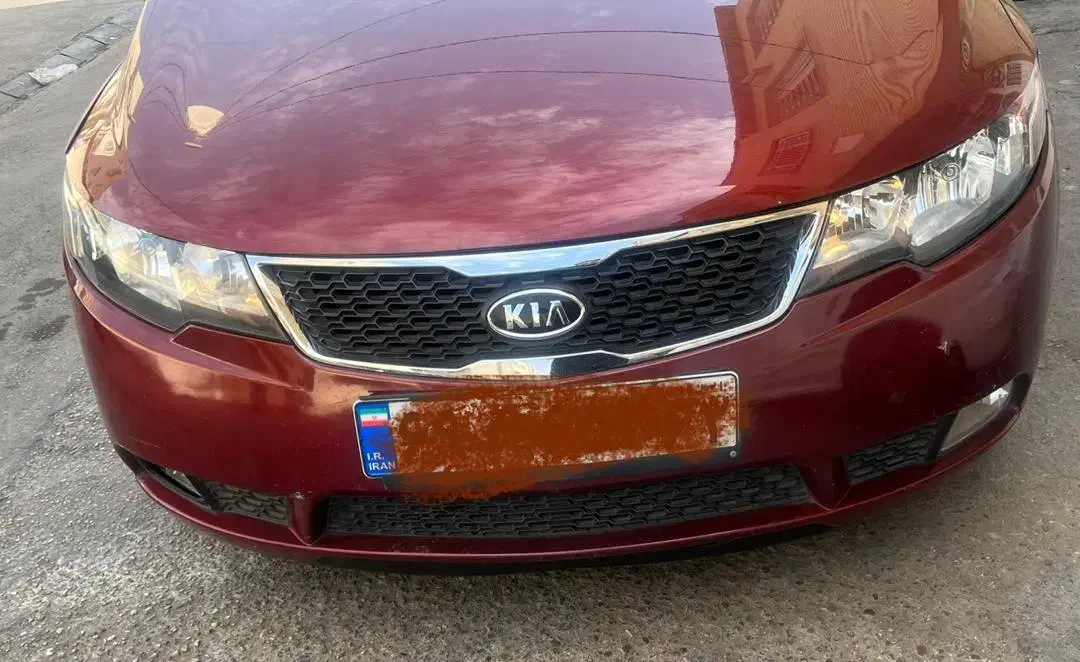 سپر جلو و عقب سراتو رنگ قرمز|قطعات یدکی و لوازم جانبی|شیراز, تاچارا|دیوار