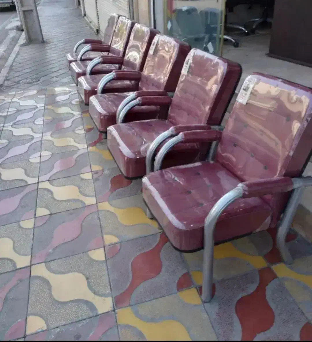 تولیدوپخش صندلی انتظار ومبلمان اداری|دفتر کار|اسلامشهر, شهرک امام حسین (میان آباد)|دیوار